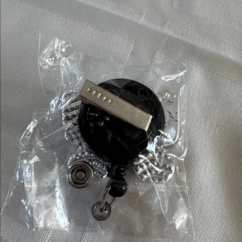 ID BADGE Holder Retractable Butterfly Badge Reel, NEW